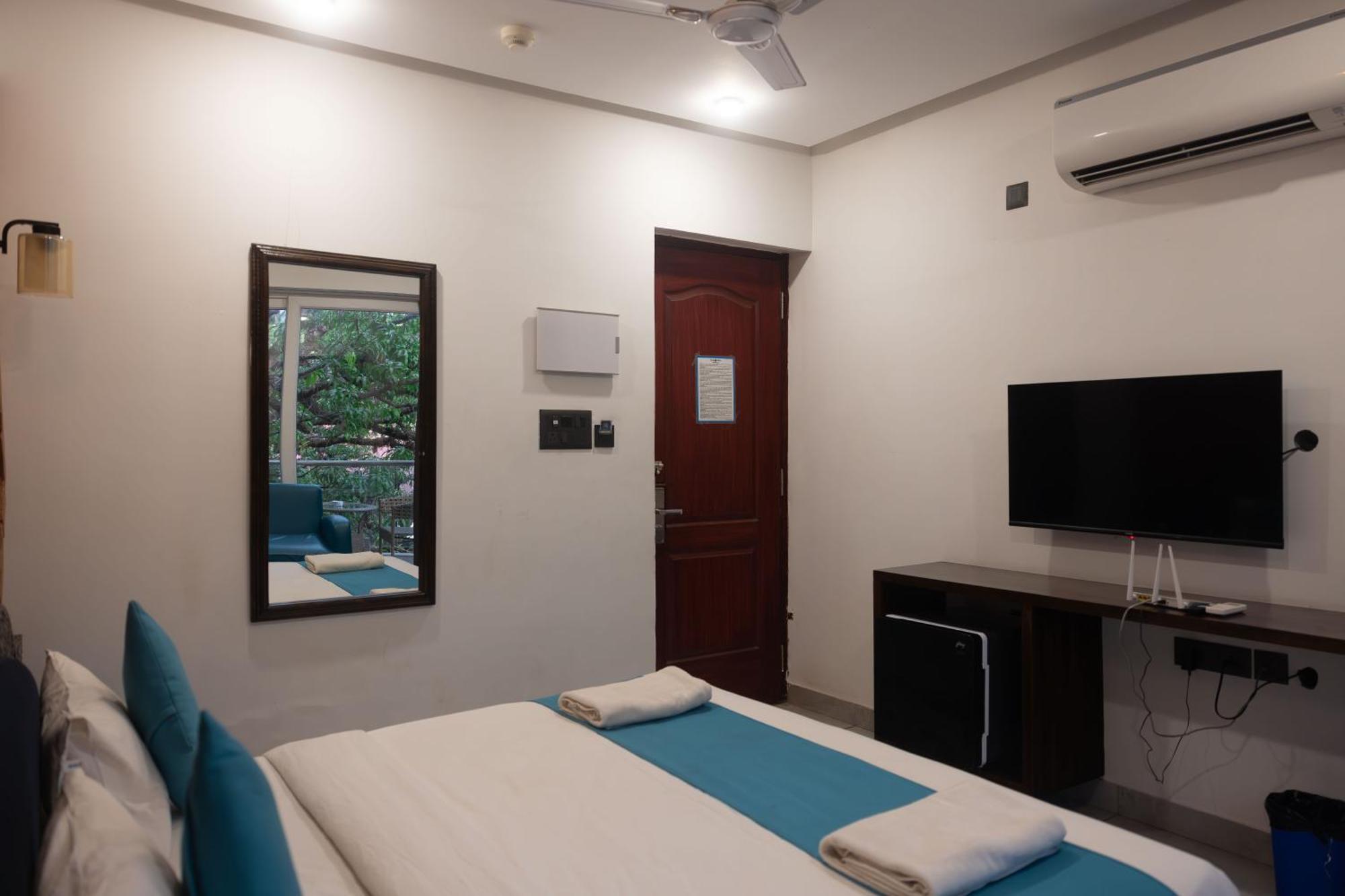 Downtown Hostels - อันจูนา ภายนอก รูปภาพ