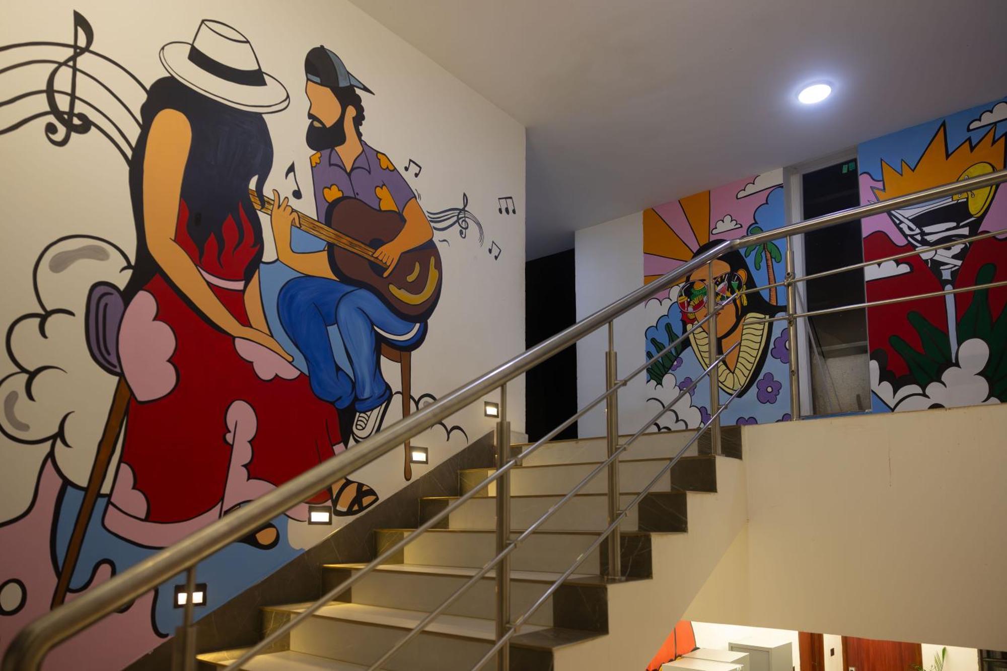 Downtown Hostels - อันจูนา ภายนอก รูปภาพ