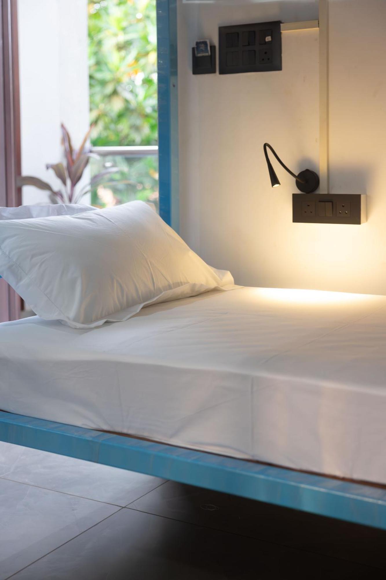 Downtown Hostels - อันจูนา ภายนอก รูปภาพ